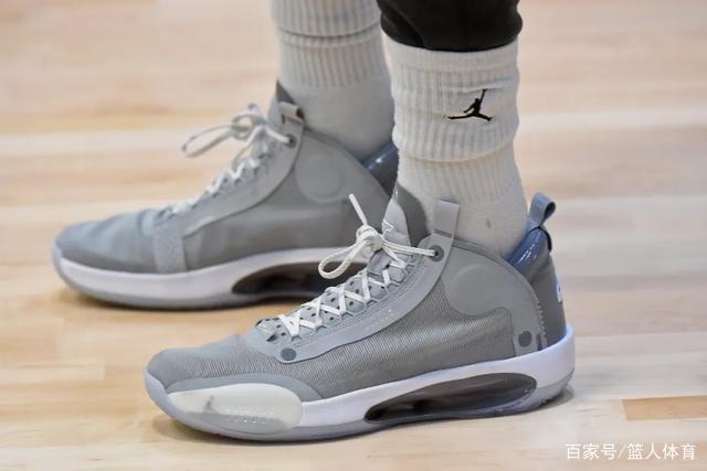 曼联考虑激活奥斯梅恩7500万欧解约金