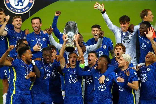 费内巴切即将官宣什克租借加盟 巴黎承担部分薪水